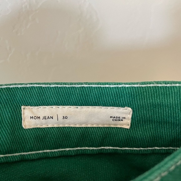 PacSun| High Waist Green Mom Jean with Contrast White Stitching, Size 30••• - Picture 8 of 13